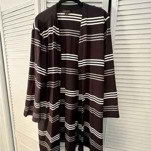 J.Jill Wearever Collection black and white/cream open front knit jacket.